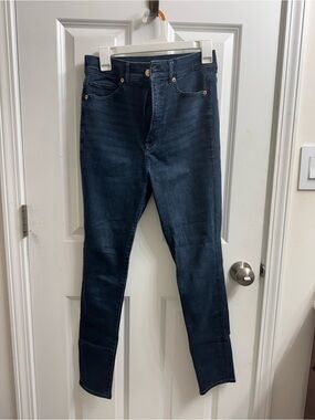 Express Women’s Skinny Super High Rise Dark Wash Jeans - 6